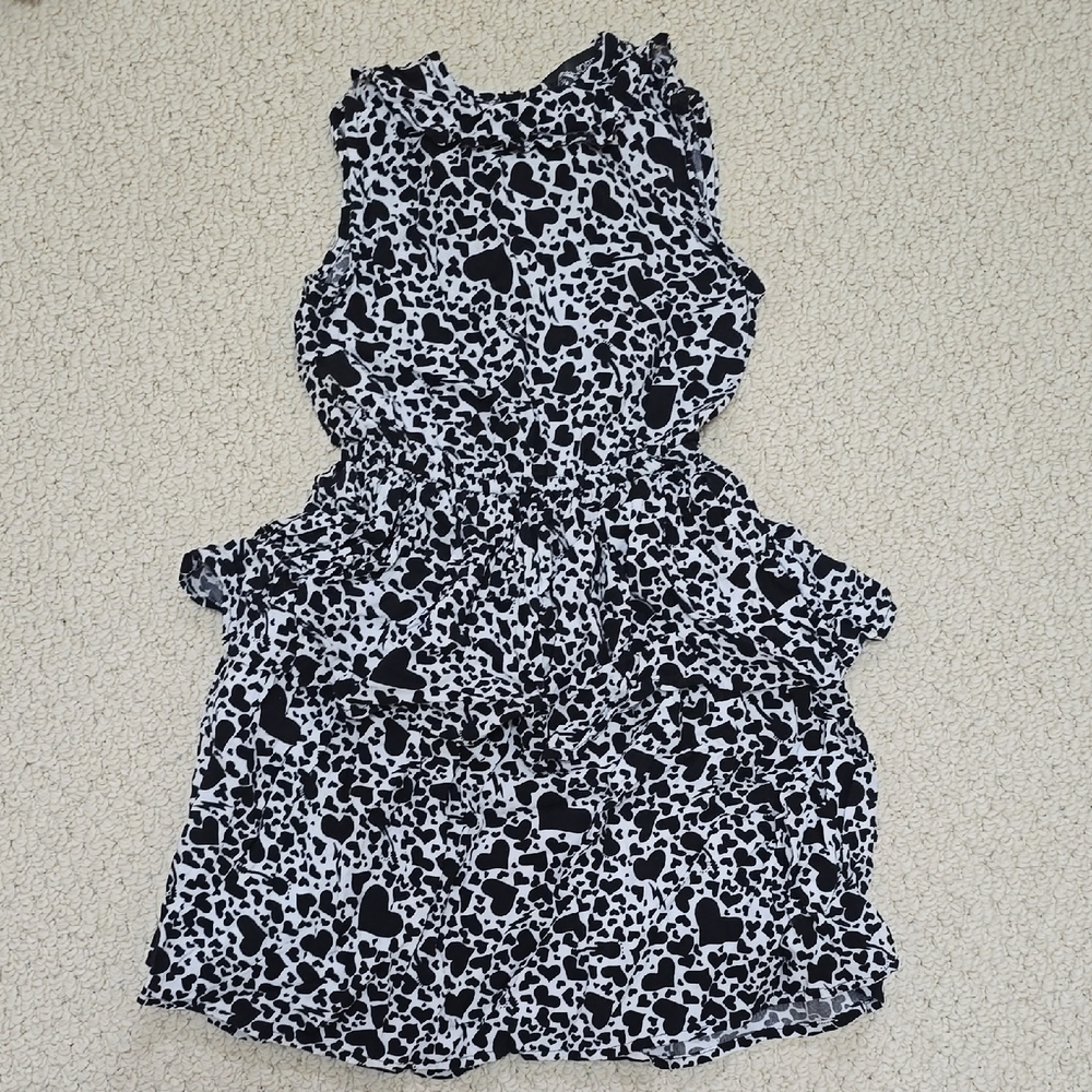 🌸3/$30🌸 Jordache Black and White Heart Print Ruffle Waist Dress